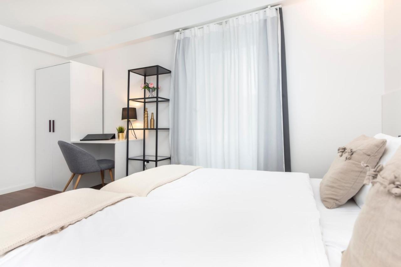Modern And Cozy Apartments Salt & Pepper In Heart Of ロヴィニ エクステリア 写真
