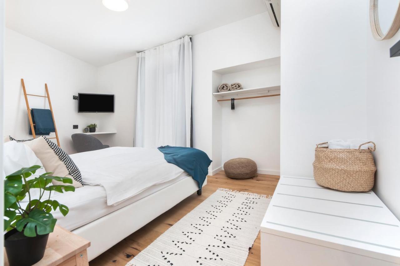 Modern And Cozy Apartments Salt & Pepper In Heart Of ロヴィニ エクステリア 写真